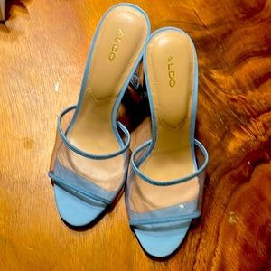 Aldo light blue trim clear sandal